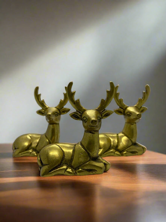 Brass Deer Figurine Set – Graceful Home Décor Accents